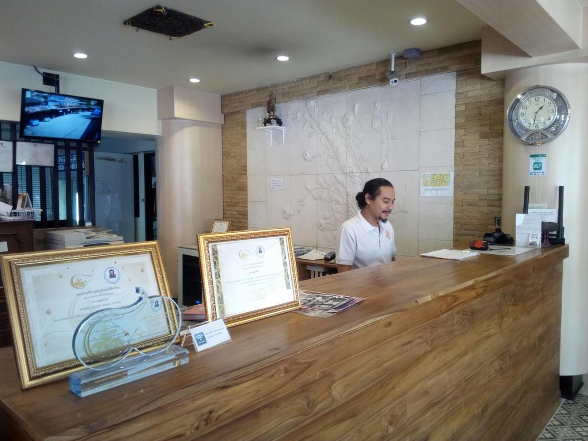 Thana Guesthouse Chiang Mai Exterior photo